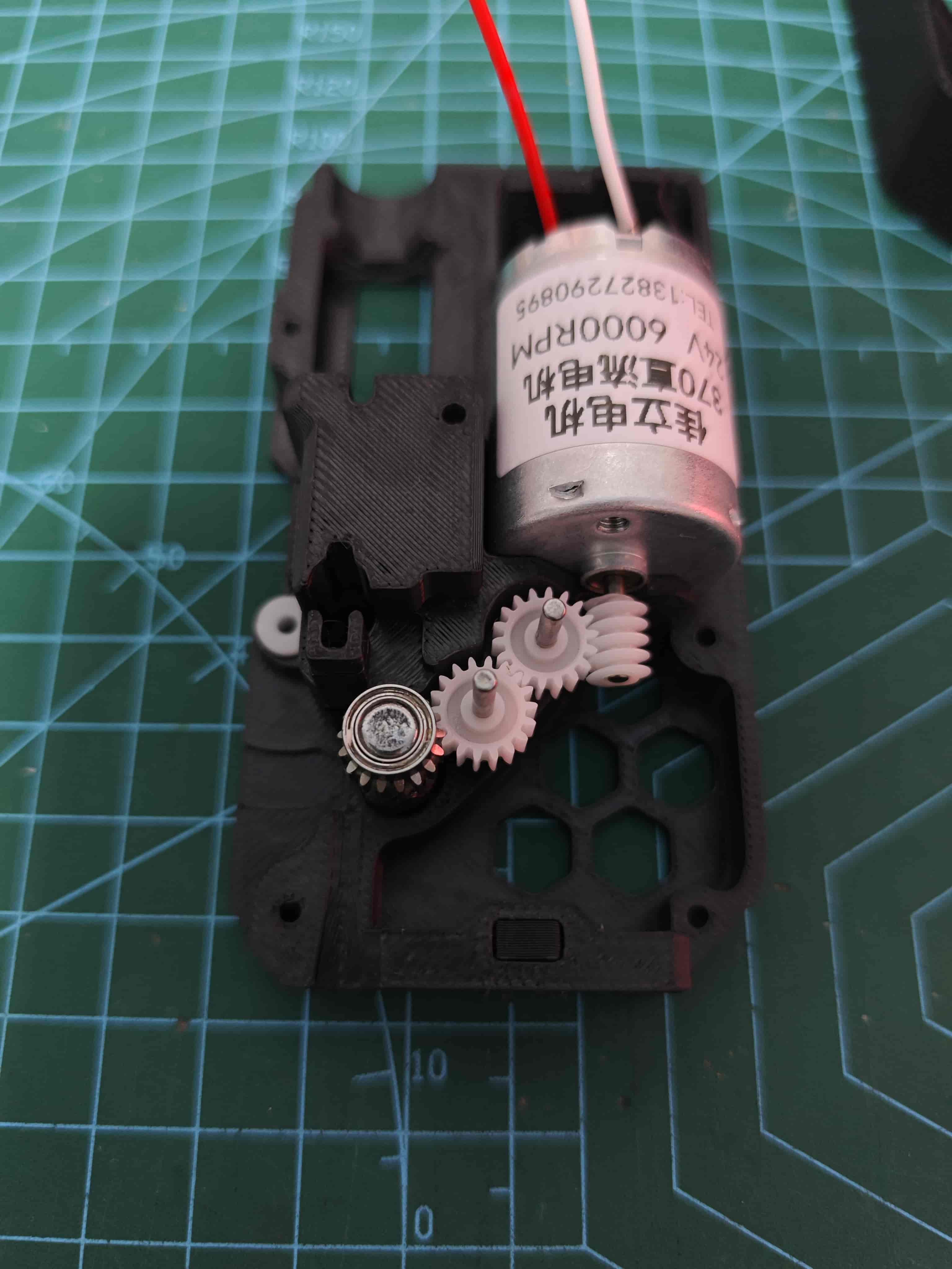 放入BMG主动轮